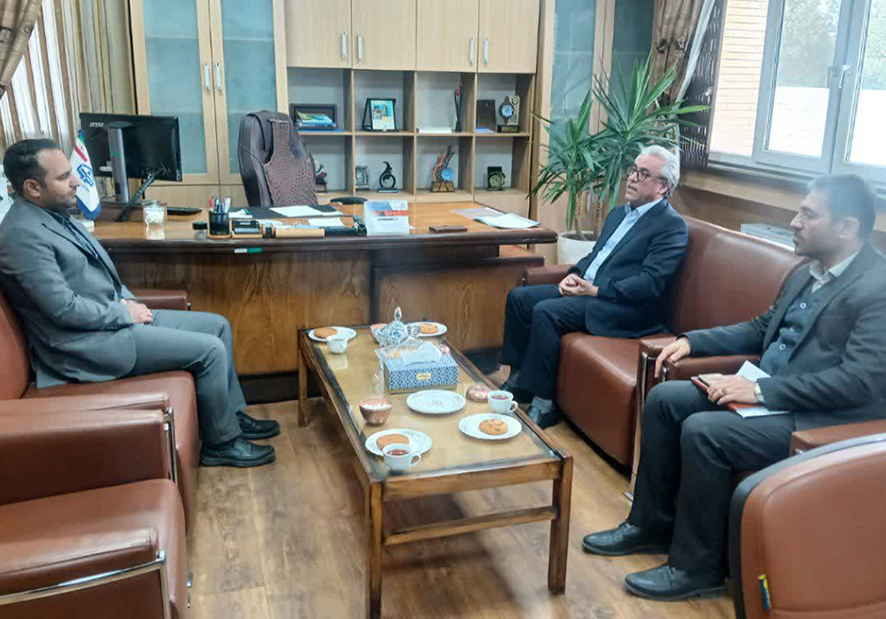 دیدار رئیس آموزش و پرورش خرمدره با مدیرکل نوسازی مدارس استان زنجان