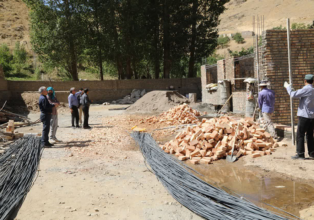 بازدید از پروژه‌های در حال اجرا در قالب نهضت توسعه عدالت آموزش