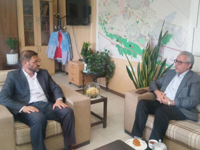 دیدار و گفتگو مدیرکل نوسازی مدارس استان زنجان با فرماندار زنجان